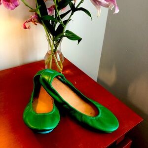 Tieks green flats size 9